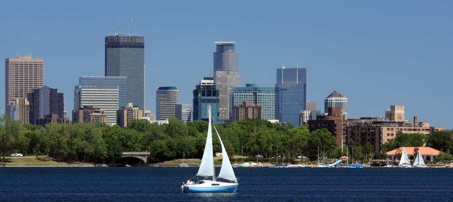 Minneapolis sailboat skyline